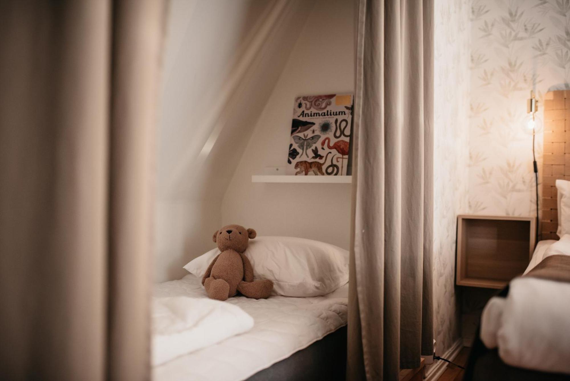 Hotell & Bistro Roedesund Karlsborg Exterior photo